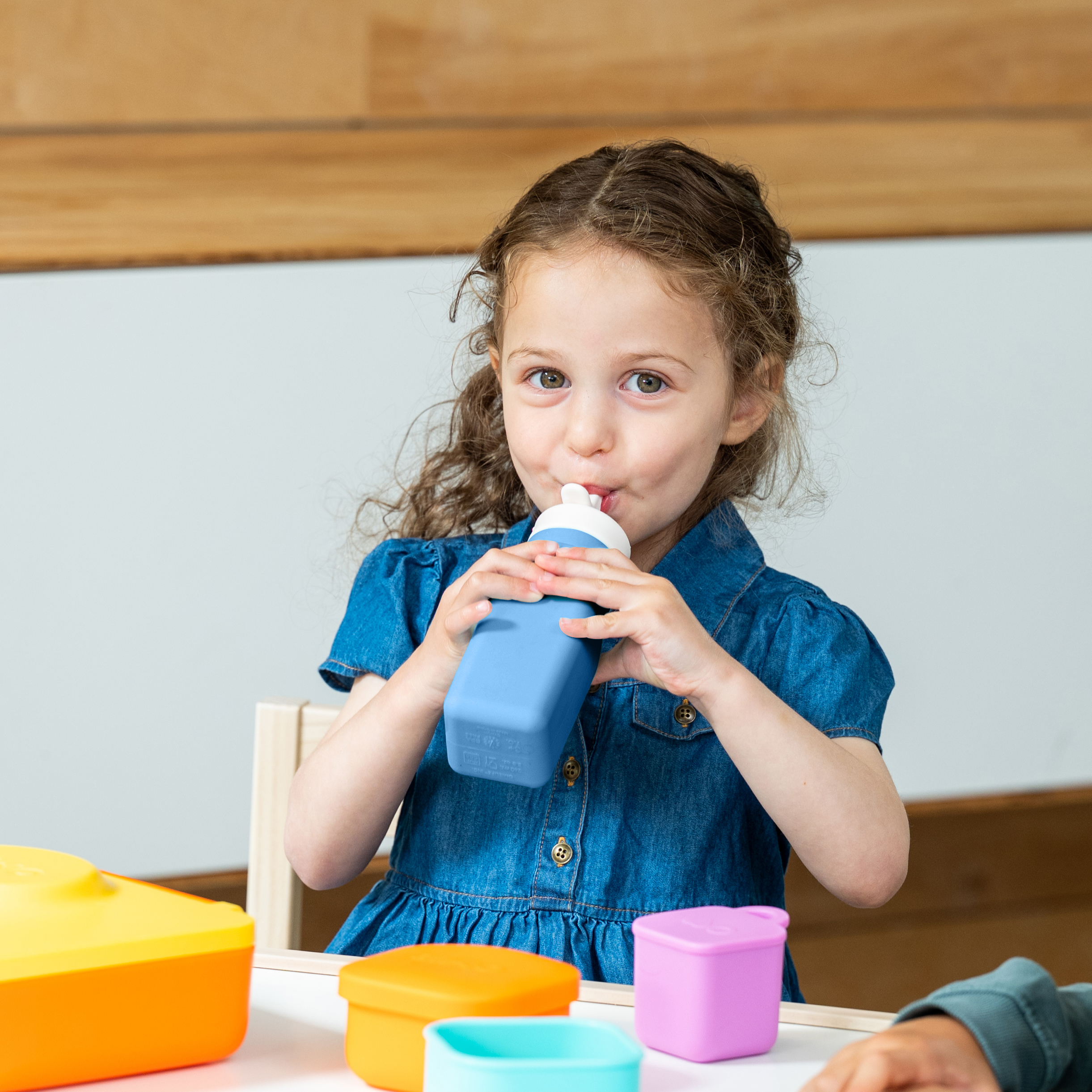 OmieLife Lunch Box Bottle - Image 11
